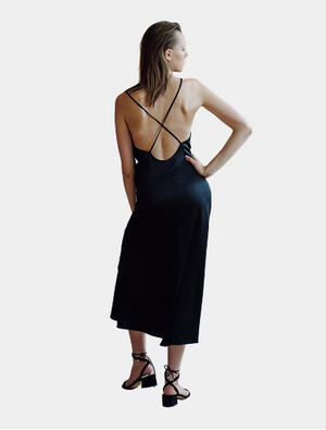 Noir Grace Midi Dress